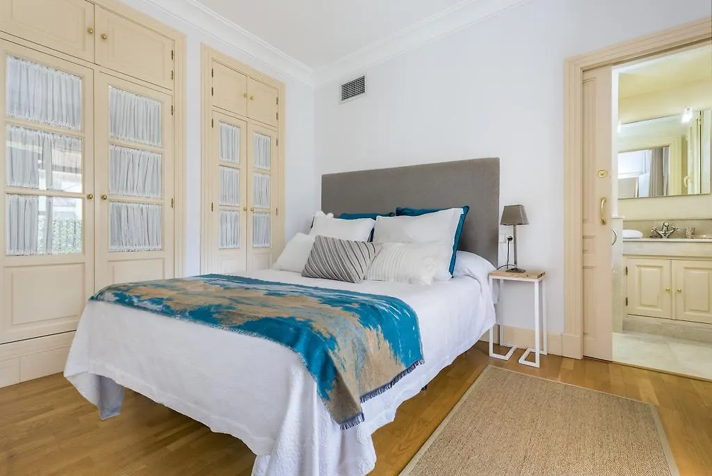Genteel Home Vinuesa Seville Apartment