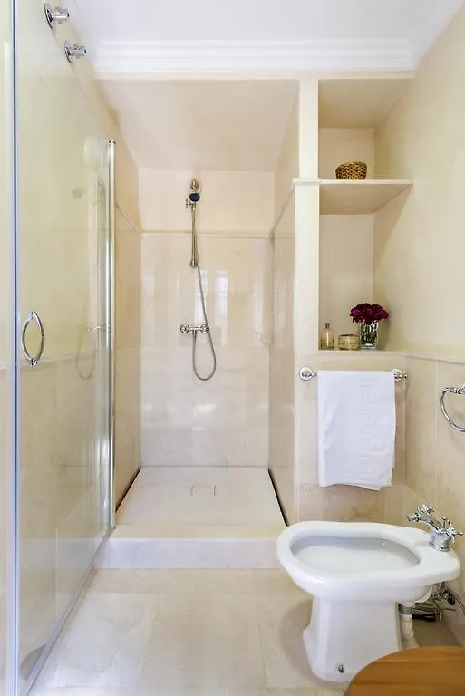 Genteel Home Vinuesa Sevilla España